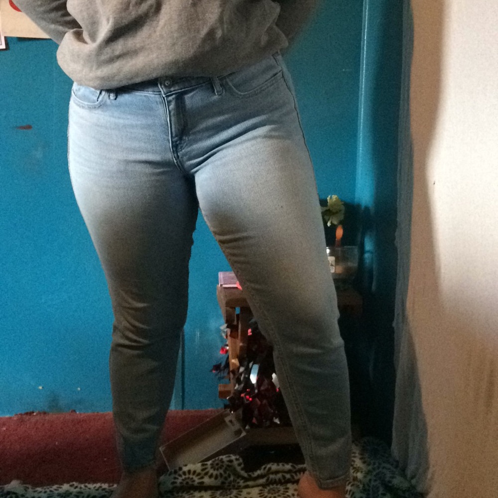 Hollister jeans